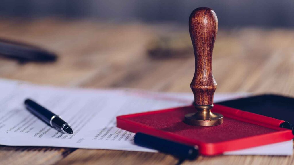 עורך דין נוטריון